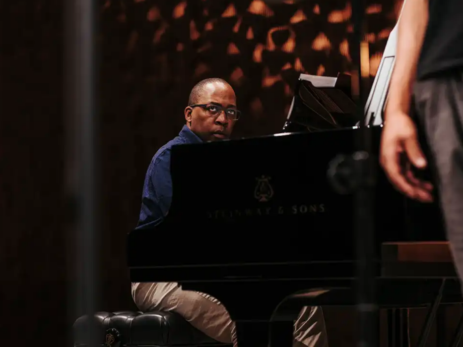 Housewright Virtuoso Series: Dr. Howard Watkins, conductor