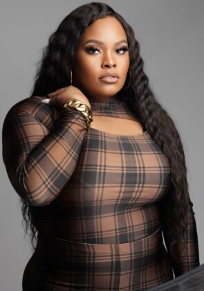 Tasha Cobbs Leonard